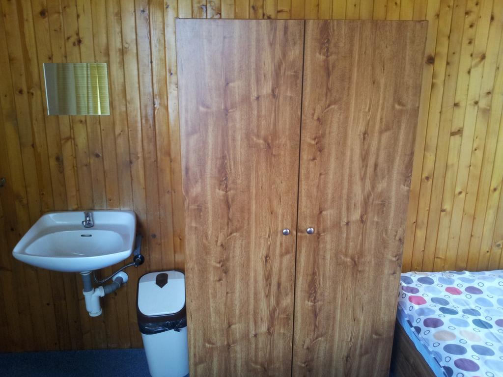 Penzion Tenis Poděbrady Habitación foto